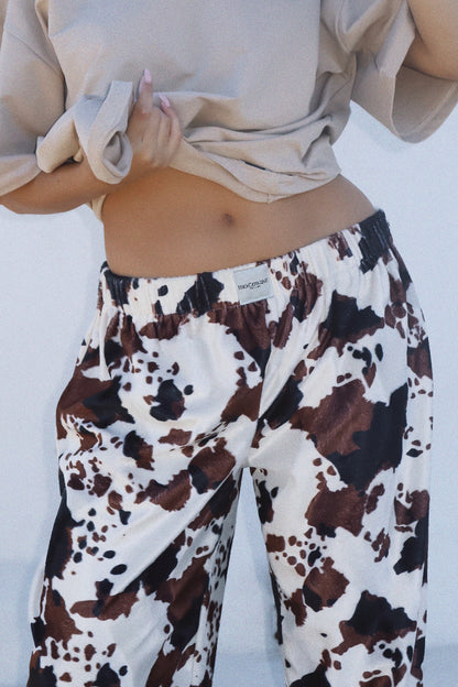 Baggy cow print pants